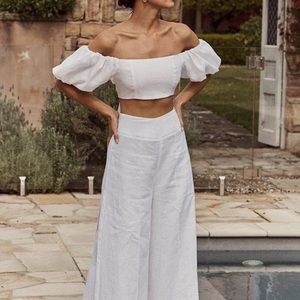Dissh aisle edit white linen bow crop top puff sleeve size 4